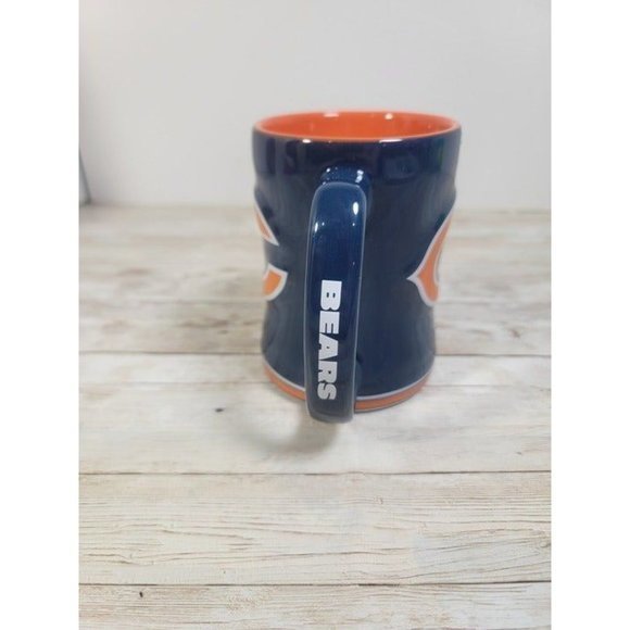 Boelter‎ Brands NFL Chicago Bears Relief Sculpted Ceramic Coffee Mug NWOT - Picture 2 of 7